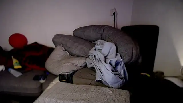 P4RtYBOII92 online show from March 16, 2026, 5:44 am