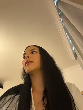  miaquevedo  online show from May 2, 2026, 1:49 pm