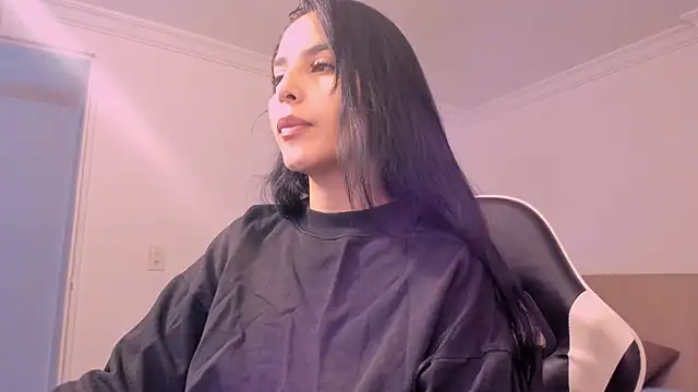 Snapshot of _miaquevedo_ chatting on July 21, 2026, 3:58 pm miaquevedo online show from July 21, 2026, 3:58 pm