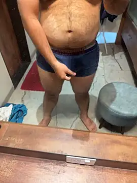 Snapshot of versatile_guy01 chatting on November 19, 2025, 2:55 am versatile guy01 online show from November 19, 2025, 2:55 am