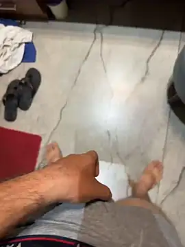 Snapshot of versatile_guy01 chatting on November 28, 2025, 3:09 am versatile guy01 online show from November 28, 2025, 3:09 am