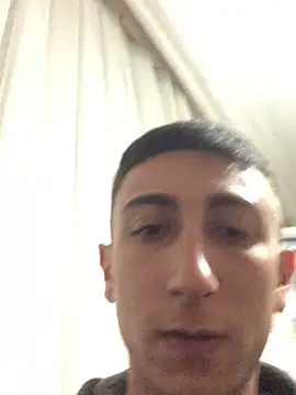 Snapshot of kerimyuce chatting on September 14, 2025, 7:35 pm kerimyuce online show from September 14, 2025, 7:35 pm