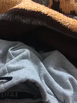 Snapshot of kerimyuce chatting on November 29, 2025, 3:37 pm kerimyuce online show from November 29, 2025, 3:37 pm