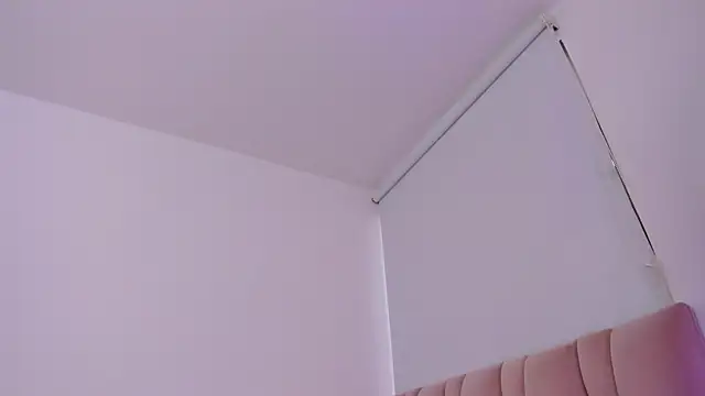 ZarianaEvanz online show from April 29, 2026, 10:27 pm