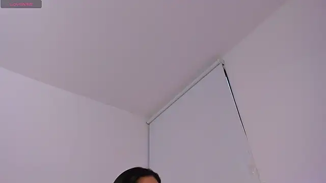 ZarianaEvanz online show from May 26, 2026, 11:01 pm