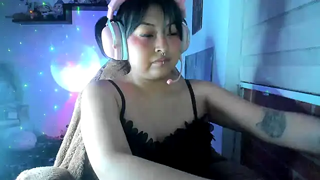 Shaddycute  online show from April 29, 2026, 2:15 am