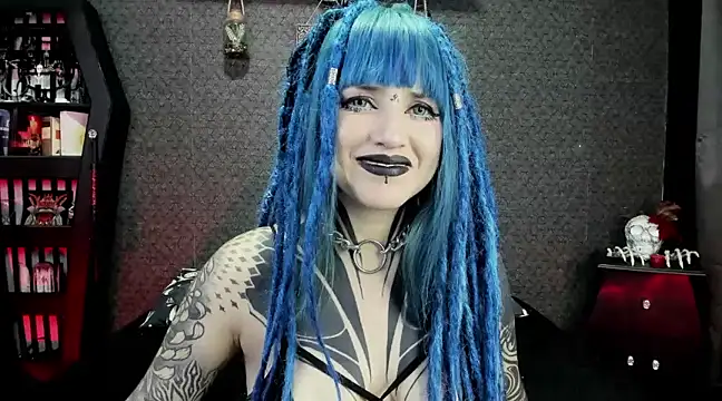 Snapshot of DimmuandDarkness chatting on December 19, 2024, 6:23 am DimmuandDarkness online show from December 19, 2024, 6:23 am