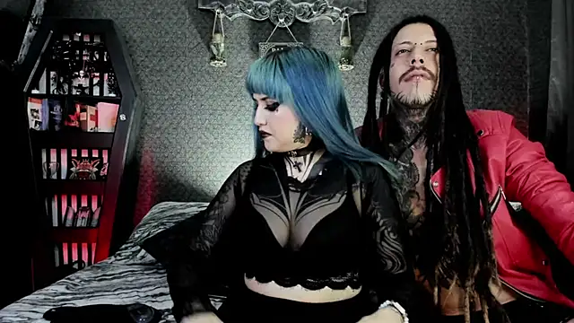 Snapshot of DimmuandDarkness chatting on February 4, 2025, 5:42 am DimmuandDarkness online show from February 4, 2025, 5:42 am