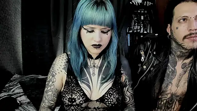 Snapshot of DimmuandDarkness chatting on February 15, 2025, 6:44 am DimmuandDarkness online show from February 15, 2025, 6:44 am