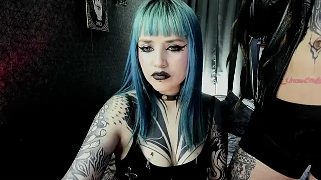 Snapshot of DimmuandDarkness chatting on February 28, 2025, 7:05 am DimmuandDarkness online show from February 28, 2025, 7:05 am