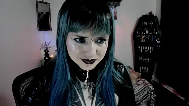 Snapshot of DimmuandDarkness chatting on June 14, 2026, 8:33 pm DimmuandDarkness online show from June 14, 2026, 8:33 pm