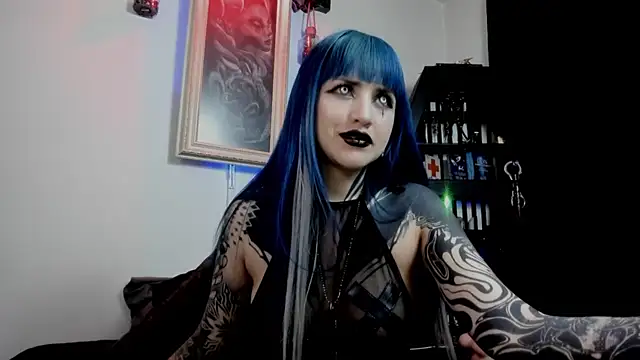 Snapshot of DimmuandDarkness chatting on July 18, 2026, 6:17 am DimmuandDarkness online show from July 18, 2026, 6:17 am