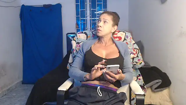 Snapshot of Antonella_borja chatting on November 11, 2025, 6:19 pm Antonella borja online show from November 11, 2025, 6:19 pm