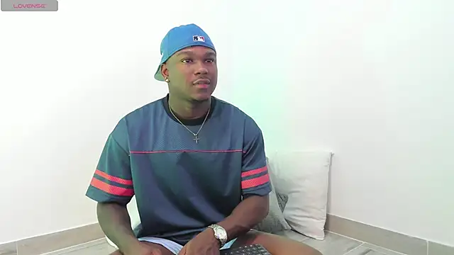 Snapshot of Troykhalil chatting on November 9, 2025, 9:24 pm Troykhalil online show from November 9, 2025, 9:24 pm