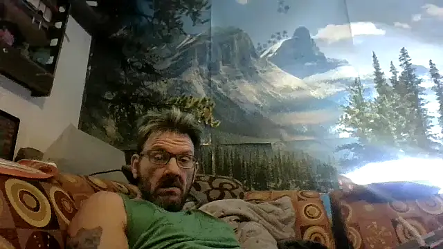 Snapshot of gettinit2wice chatting on June 14, 2026, 1:13 pm gettinit2wice online show from June 14, 2026, 1:13 pm