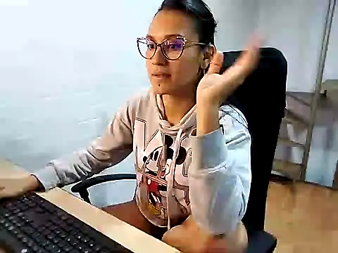 Jessie Desire online show from February 8, 2025, 5:18 am