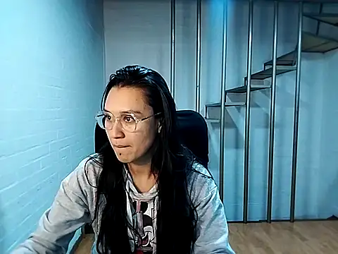 Snapshot of Jessie_Desire chatting on March 5, 2025, 6:23 am Jessie Desire online show from March 5, 2025, 6:23 am