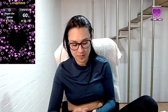 Snapshot of Jessie_Desire chatting on November 20, 2025, 6:02 am Jessie Desire online show from November 20, 2025, 6:02 am