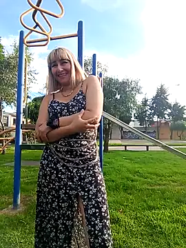 Snapshot of florecita9 chatting on December 19, 2024, 10:00 pm florecita9 online show from December 19, 2024, 10:00 pm