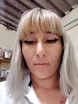 Snapshot of florecita9 chatting on December 27, 2024, 11:42 pm florecita9 online show from December 27, 2024, 11:42 pm