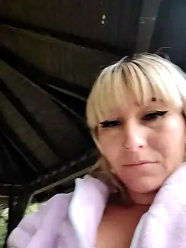 Snapshot of florecita9 chatting on February 11, 2025, 8:52 pm florecita9 online show from February 11, 2025, 8:52 pm