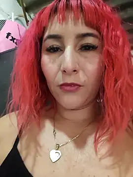 florecita9 online show from April 24, 2026, 5:26 pm