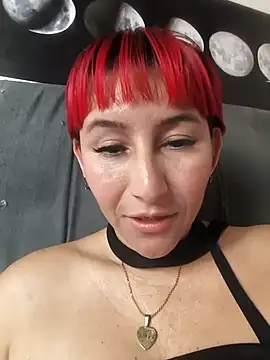 florecita9 online show from May 6, 2026, 4:56 pm