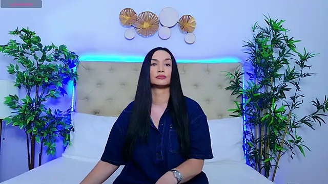 Snapshot of DaliyaArabian chatting on July 15, 2026, 11:37 am DaliyaArabian online show from July 15, 2026, 11:37 am