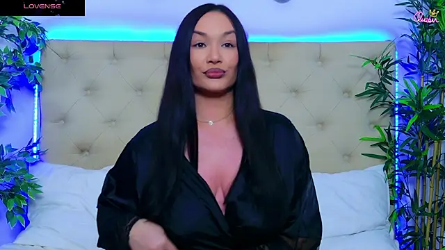 Snapshot of DaliyaArabian chatting on July 28, 2026, 4:05 pm DaliyaArabian online show from July 28, 2026, 4:05 pm