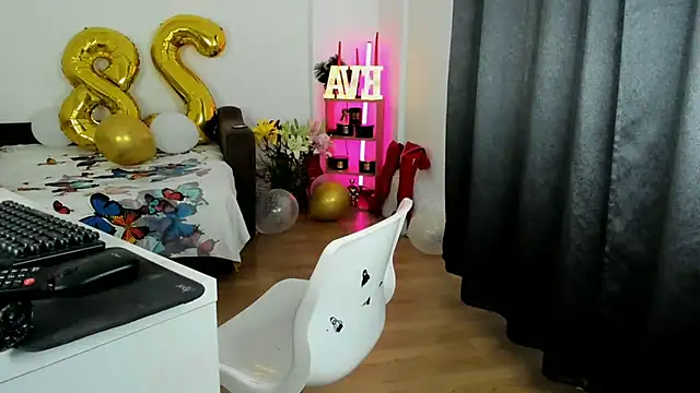 EvelynLexy online show from June 29, 2026, 7:03 am