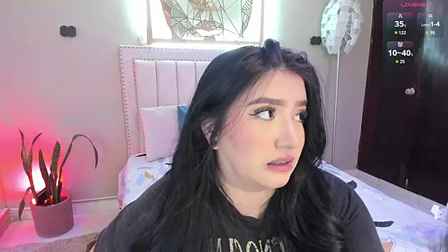 Snapshot of _nina_sweet chatting on September 18, 2025, 12:07 pm nina sweet online show from September 18, 2025, 12:07 pm