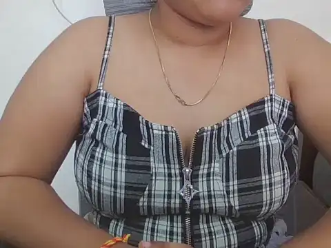 Snapshot of ammu_telugu_192 chatting on September 12, 2025, 8:58 am ammu telugu 192 online show from September 12, 2025, 8:58 am