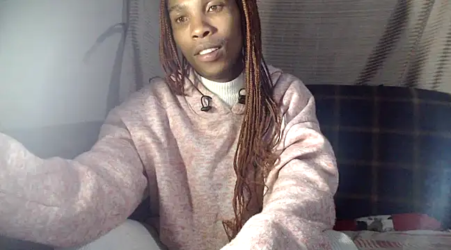 Snapshot of hoittytoittyxx chatting on February 13, 2025, 8:45 pm hoittytoittyxx online show from February 13, 2025, 8:45 pm