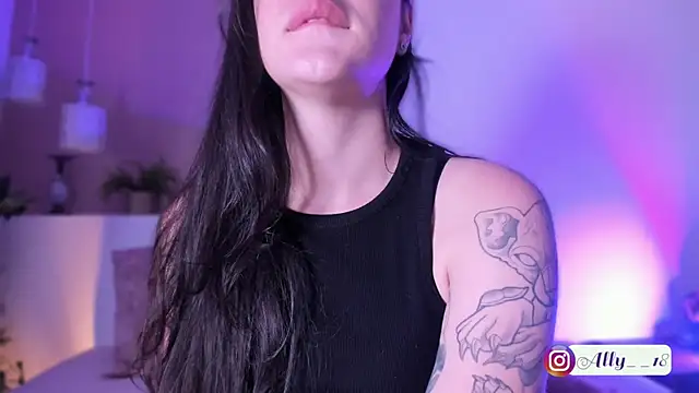 Snapshot of Ally_addams chatting on December 4, 2025, 3:16 am Ally addams online show from December 4, 2025, 3:16 am