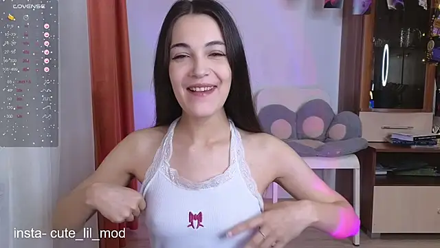 art phoenix online show from March 21, 2025, 9:01 pm