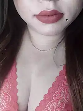 Snapshot of Ta_sonia_07 chatting on January 30, 2025, 6:32 pm Ta sonia 07 online show from January 30, 2025, 6:32 pm