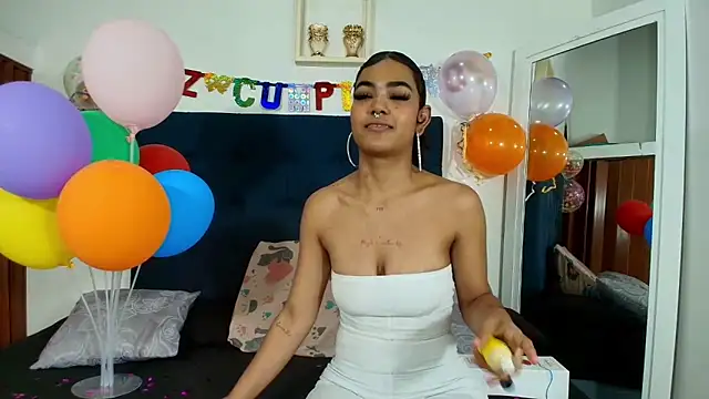 Snapshot of vahiolet_fuentes chatting on March 20, 2025, 3:02 am vahiolet fuentes online show from March 20, 2025, 3:02 am