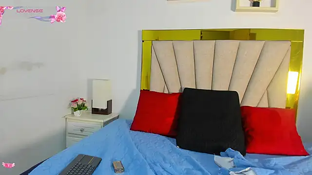 Snapshot of vahiolet_fuentes chatting on November 13, 2025, 3:05 am vahiolet fuentes online show from November 13, 2025, 3:05 am