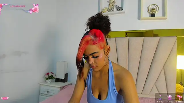 Snapshot of vahiolet_fuentes chatting on November 15, 2025, 3:04 am vahiolet fuentes online show from November 15, 2025, 3:04 am