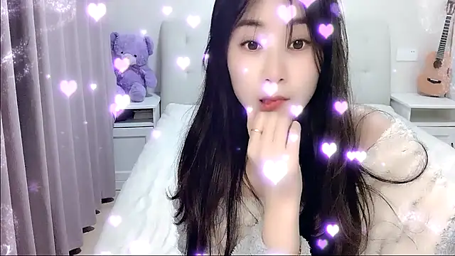 aisha123123 online show from October 26, 2025, 2:34 pm