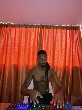 Malkon Big online show from February 18, 2026, 7:21 pm