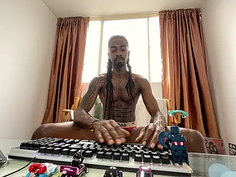 Snapshot of Malkon_Big chatting on June 3, 2026, 6:35 pm Malkon Big online show from June 3, 2026, 6:35 pm