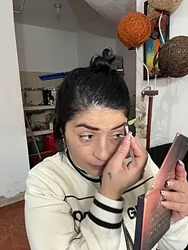 karenlennox1 online show from December 13, 2025, 8:58 pm