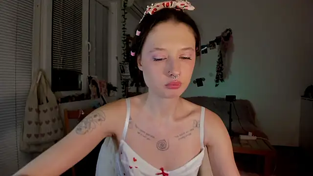 Snapshot of Jenny_darling_love chatting on January 2, 2025, 10:11 pm Jenny darling love online show from January 2, 2025, 10:11 pm