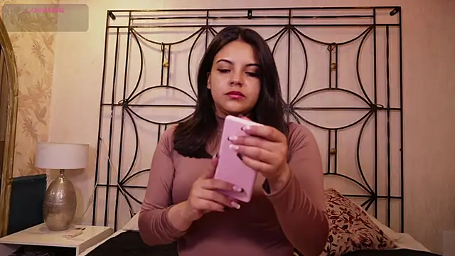 Sophia wilsonn  online show from January 17, 2026, 11:15 am