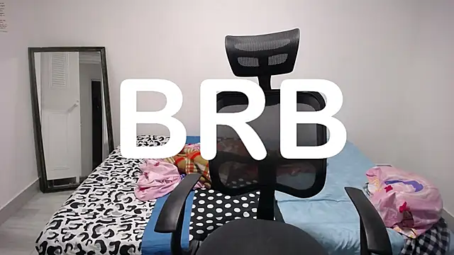 Snapshot of present_the_magic chatting on November 13, 2025, 1:48 am present the magic online show from November 13, 2025, 1:48 am