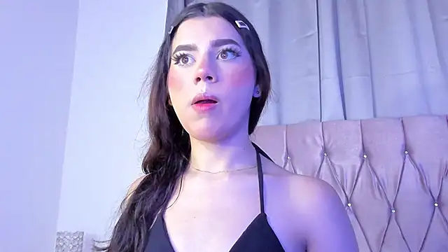 Snapshot of Ashley_piinkk_ chatting on March 14, 2025, 5:27 am Ashley piinkk online show from March 14, 2025, 5:27 am