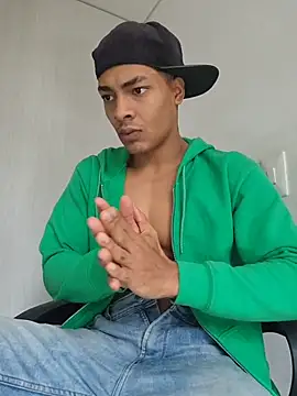 Snapshot of Jhonyblack_1 chatting on May 26, 2026, 2:13 pm Jhonyblack 1 online show from May 26, 2026, 2:13 pm