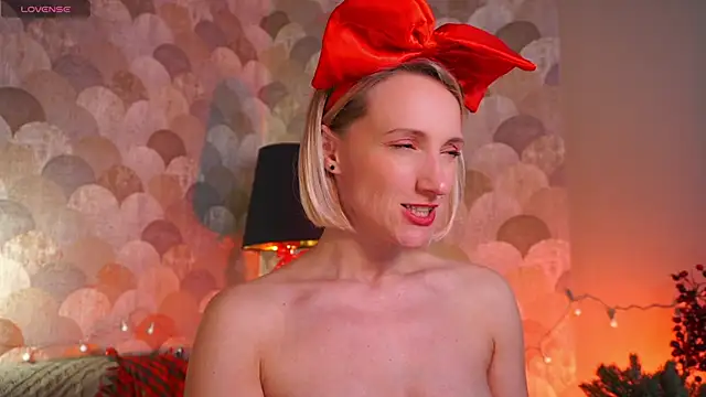 UmaTruewoman online show from December 24, 2024, 12:22 pm