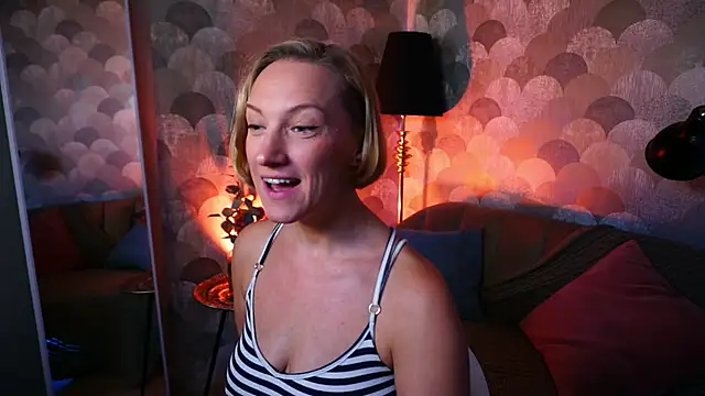 UmaTruewoman online show from May 26, 2026, 5:36 am